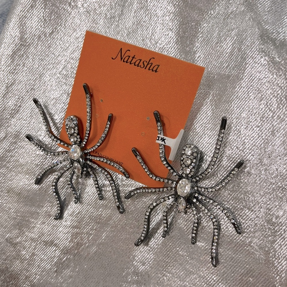 NWT ⚜️🕷️⚜️ Natasha Spider Earrings Crystals Embellished Halloween